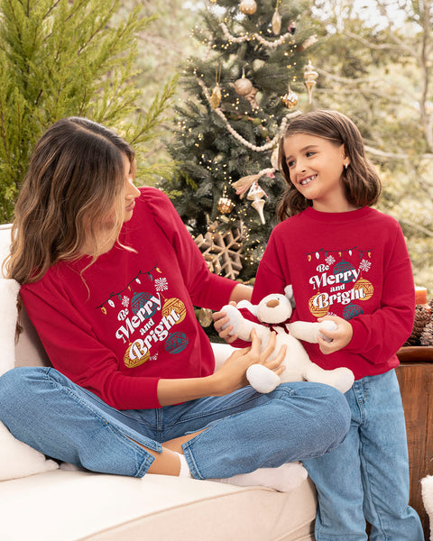 Camiseta manga larga infantil con estampado navideño#color_136-rojo