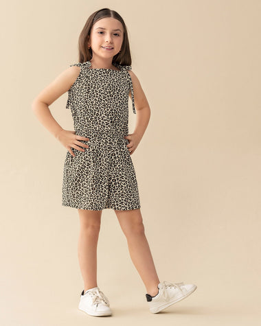 Enterizo corto estampado con elástico en cintura para niña#color_145-estampado-leopardo