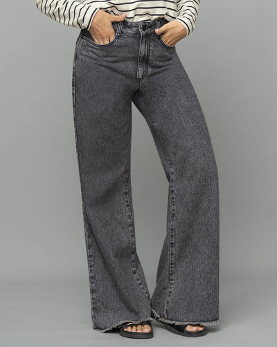 Pantalón tiro alto bota recta con bolsillo tipo cargo#color_092-gris