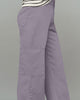 Pantalón tiro alto bota recta con bolsillo tipo cargo#color_470-lila