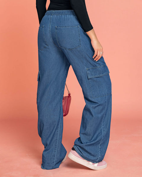 Pantalón bota recta con bolsillos funcionales y tira decorativa#color_052-azul-medio-denim
