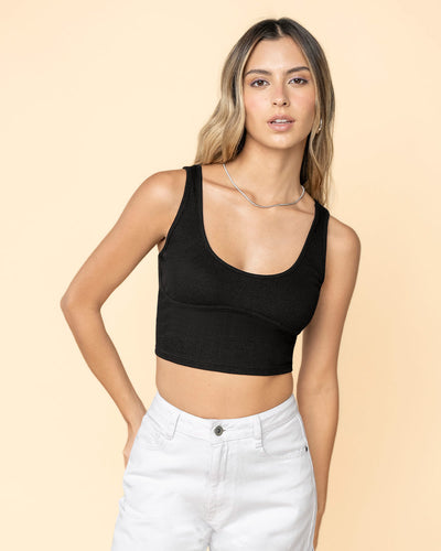 Camiseta crop top con escote redondo#color_700-negro