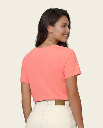 Camiseta manga corta con aplique en el cuello#color_c53-rosado