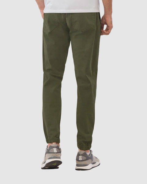 Jogger en drill para hombre#color_605-verde