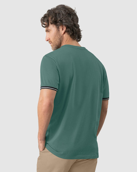 Camiseta manga corta con detalle tejido en mangas#color_063-verde-azul-palido