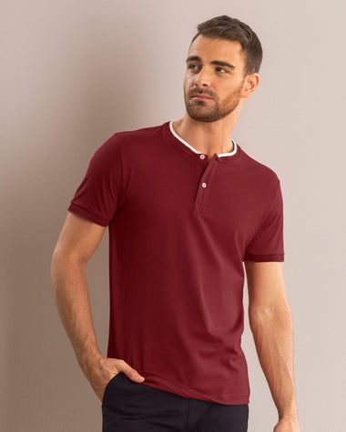 Camiseta con cuello henley y botones  funcionales#color_194-vino