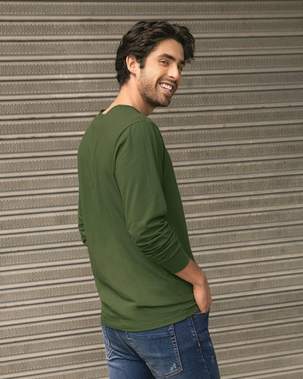 Camiseta manga larga con botones funcionales y cuello tejido#color_653-verde