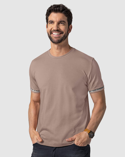 Camiseta con detalle de elástico estampado en mangas#color_180-palo-rosa