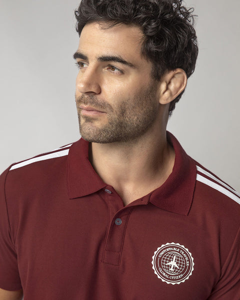 Camiseta tipo polo con estampado en relieve#color_430-vino