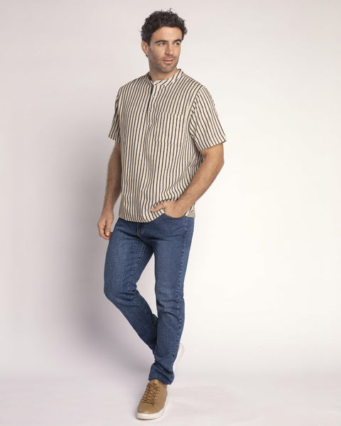 Camisa manga corta cuello nerú en tela tipo lino#color_517-rayas-azul