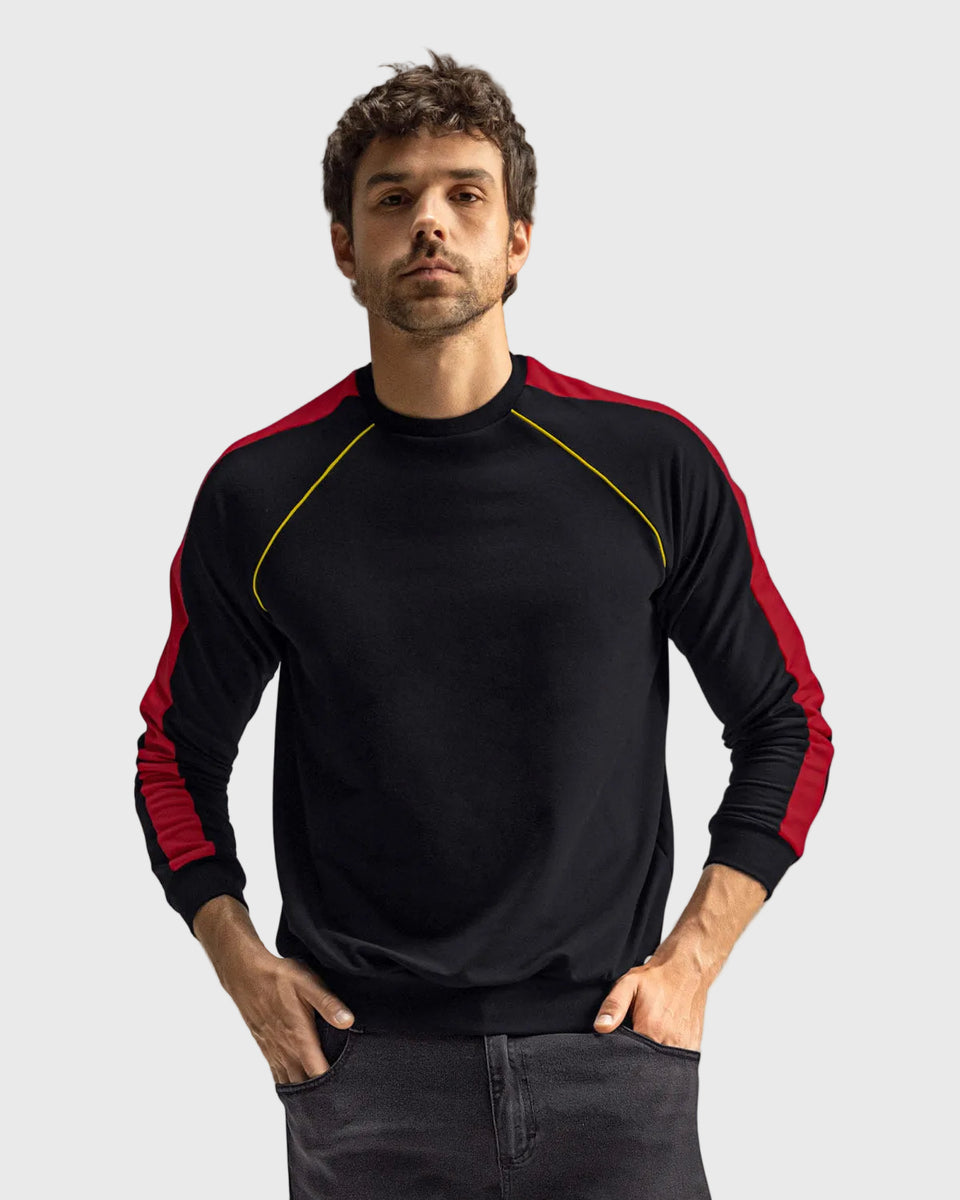 Camiseta manga larga cuello redondo con detalles en contraste