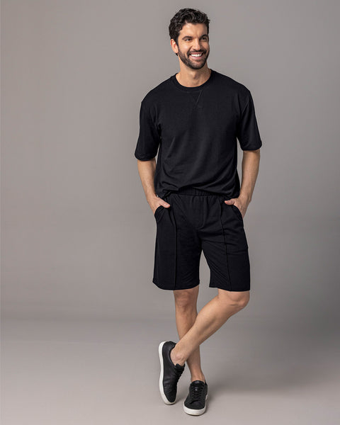 Camiseta básica manga corta de silueta amplia en burda#color_700-negro