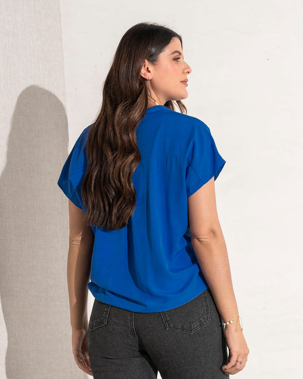 Blusa manga corta con botones funcionales#color_464-azul