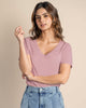 Camiseta manga corta cuello en v elaborada en algodón#color_355-morado-claro