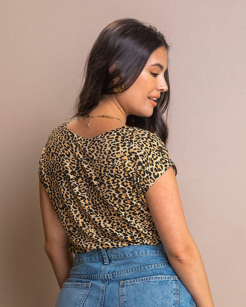 Camiseta manga corta con cuello en v#color_083-animal-print