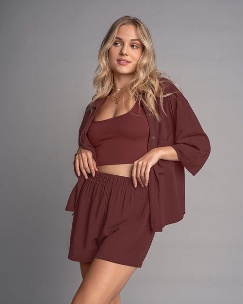 Camiseta manga sisa crop top en tejido acanalado#color_390-marron