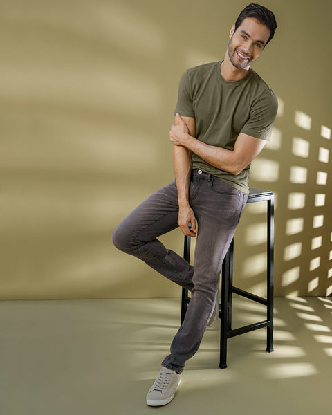 Jean tokio de silueta ajustada para hombre#color_027-gris